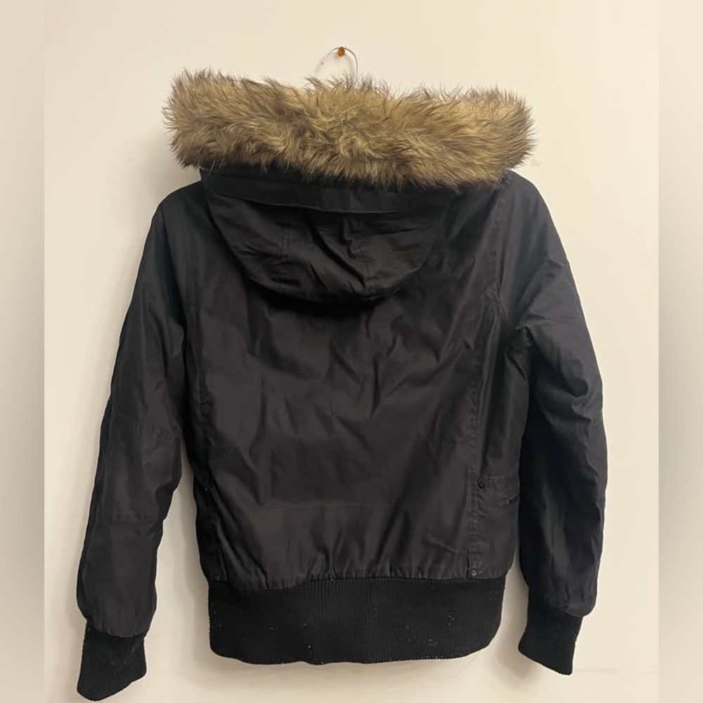 TNA Parka - Picture 3 of 4
